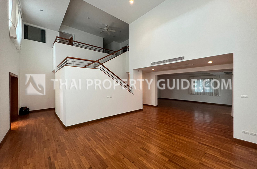 House with Shared Pool in Nichada Thani 